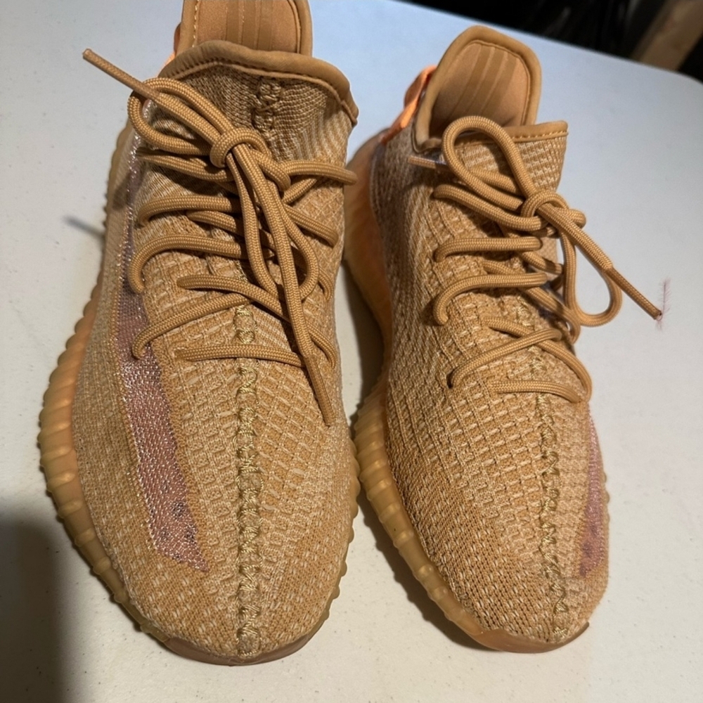 YEEZY BOOST 350